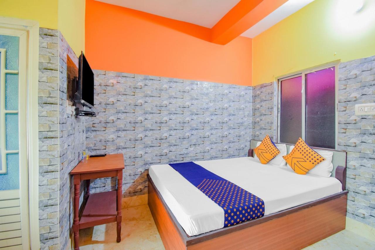 Spot On 74542 Aarav Hotel Jādabpur Kültér fotó
