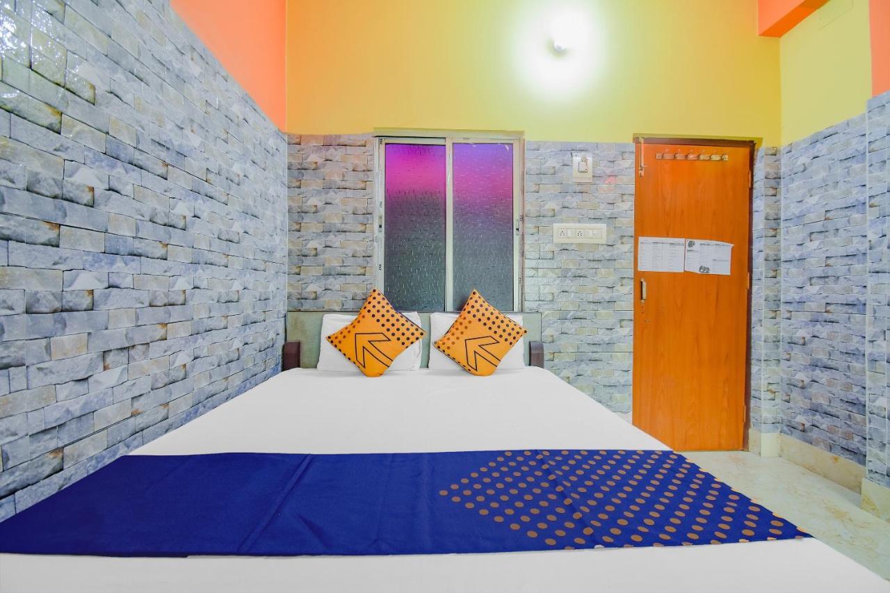 Spot On 74542 Aarav Hotel Jādabpur Kültér fotó