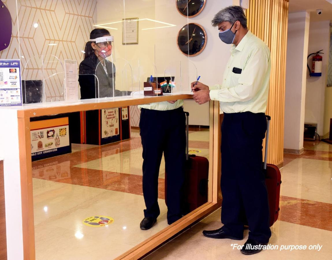 Spot On 74542 Aarav Hotel Jādabpur Kültér fotó